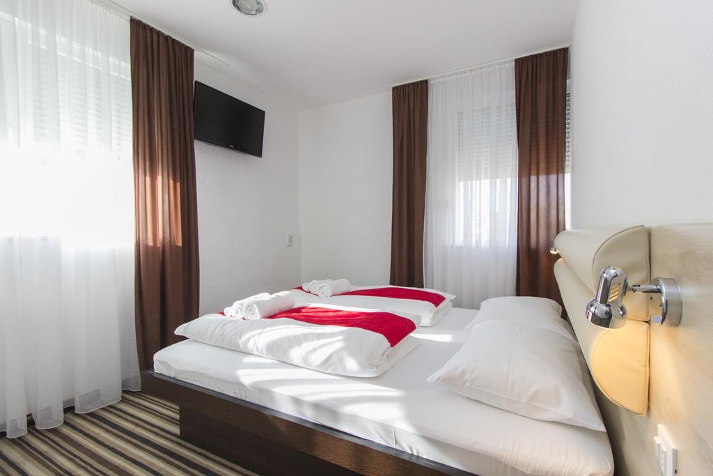 Parkcity Rooms Šibenik Exteriör bild