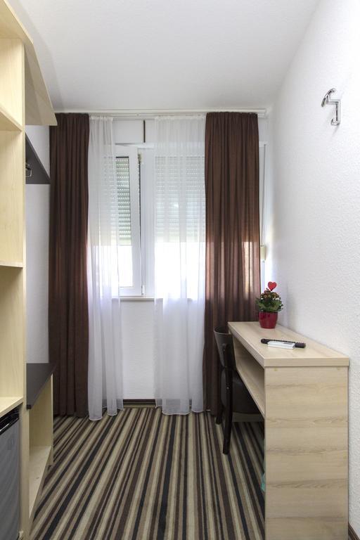 Parkcity Rooms Šibenik Exteriör bild